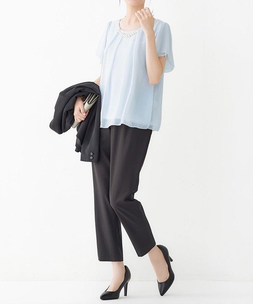 alotta(アロッタ)の「2WAYシフォンタックブラウス(半袖)(シャツ/ブラウス・レディース・オレンジ系その他/オフホワイト/グリーン/ネイビー/ライトグレー/グレイッシュブルー/ブラック/レディッシュグレー/ラベンダー・XXX-LARGE/LARGE/XX-LARGE/MEDIUM/SMALL/XXXX-LARGE/X-LARGE)」の10枚目の写真
