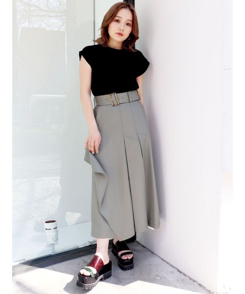 MURUA（ムルーア）の「スクエアトゥスライダーサンダル（サンダル・レディース・ブラック/その他1・22.5/24.5/23.5）」の10枚目の写真