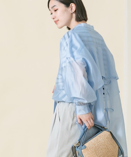 Gready Brilliant(グレディブリリアン)の「シアーバンドN後フリルブラウス(シャツ/ブラウス・レディース・サックスブルー/グレー・FREE)」の8枚目の写真