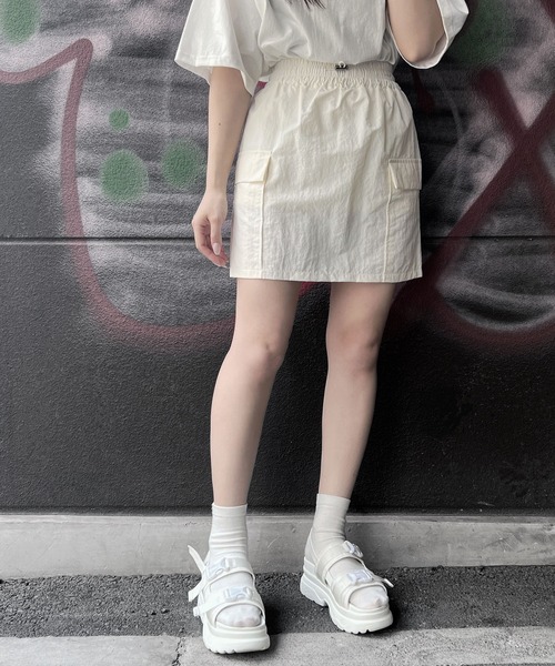 Figments（フィグメンツ）の「ナイロンカーゴミニスカート（スカート・レディース・ブラック/オフホワイト/ライトパープル・FREE）」の10枚目の写真