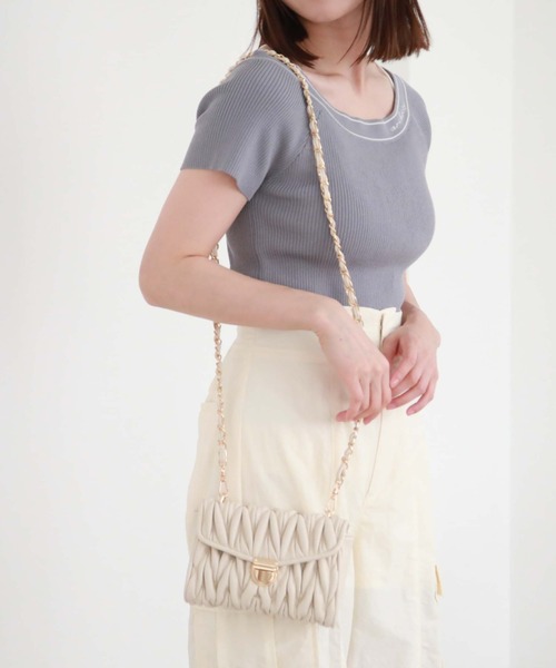 archives（アルシーヴ）の「ウェーブキルトミニショルダー（ショルダーバッグ・レディース・モカ/ブラック/アイボリー・FREE）」の2枚目の写真