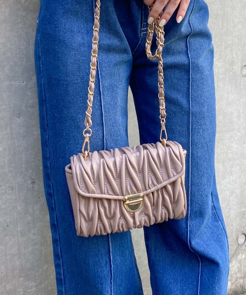 archives（アルシーヴ）の「ウェーブキルトミニショルダー（ショルダーバッグ・レディース・モカ/ブラック/アイボリー・FREE）」の18枚目の写真