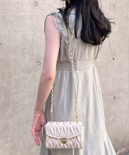 archives（アルシーヴ）の「ウェーブキルトミニショルダー（ショルダーバッグ・レディース・モカ/ブラック/アイボリー・FREE）」の14枚目の写真