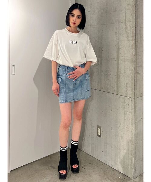 GYDA(ジェイダ)の「H/WカーゴデザインSKライクデニムSPT(デニムスカート・レディース・ライトブルー/インディゴブルー・SMALL/MEDIUM)」の13枚目の写真