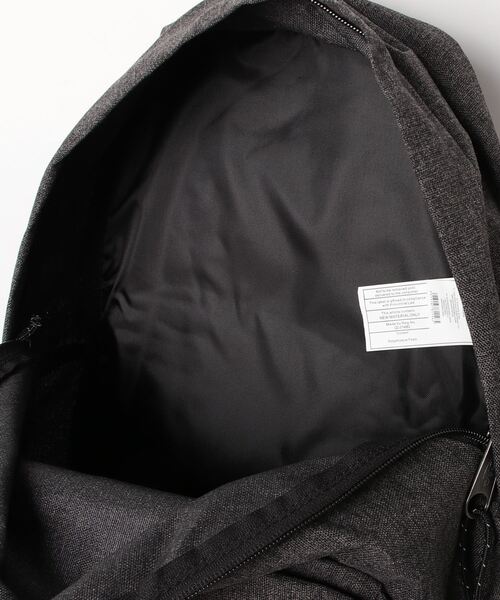 EASTPAK（イーストパック ）の「【EASTPAK】PADDED PAKR（バックパック/リュック・メンズ・マルチ/グレー/ブラック/インディゴブルー/グレー系/レッド・FREE）」の9枚目の写真