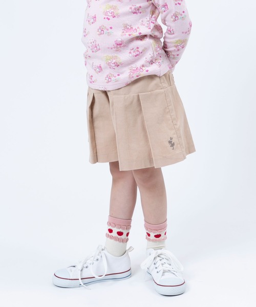 KP(ケーピー)の「シャツコールプリーツキュロット(110~130cm)(その他パンツ・キッズ・ベージュ/ネイビー・130cm/120cm/110cm)」の2枚目の写真