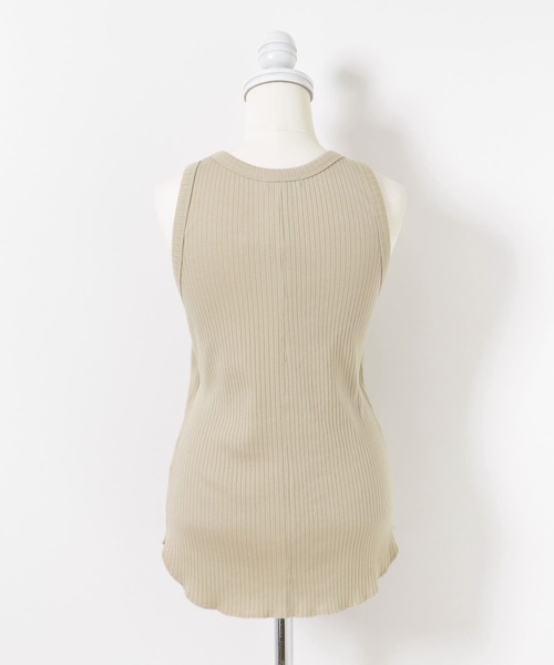 LAATO（ラート）の「PAD TANK TOP（タンクトップ・レディース・ベージュ/オフホワイト/ブラック・FREE）」の6枚目の写真
