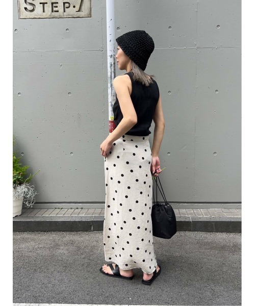 LAATO（ラート）の「PAD TANK TOP（タンクトップ・レディース・ベージュ/オフホワイト/ブラック・FREE）」の22枚目の写真