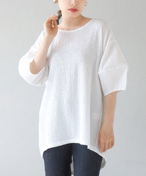 e-zakkamania stores(イーザッカマニアストアーズ)の「ボリュームスリーブ シボ加工プルオーバー(Tシャツ/カットソー・レディース・オフホワイト/ブラック・M)」の1枚目の写真