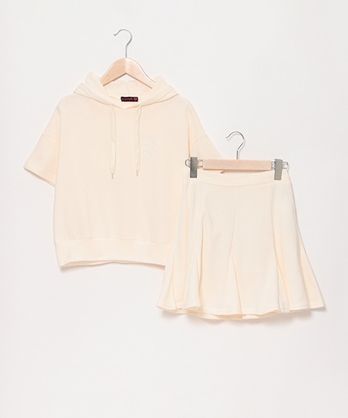 LOVETOXIC（ラブトキシック）の「カットフレアースカートSETUP（ワンピース・キッズ・アイボリー/トップグレー/ブラック・L/S/SS/M）」の6枚目の写真