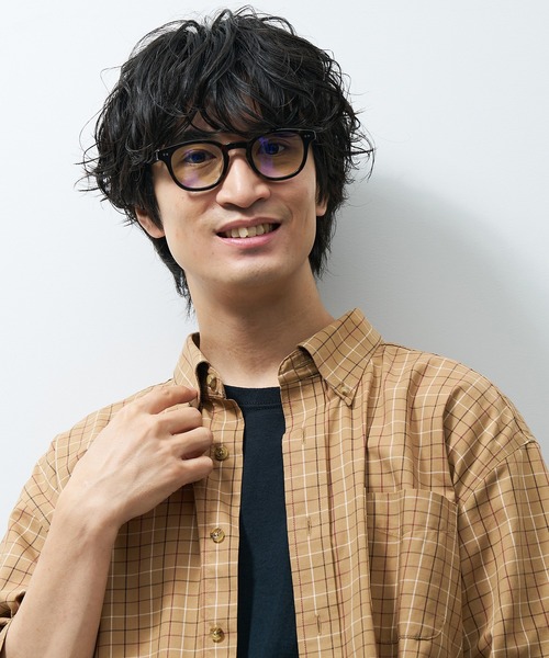 Zoff(ゾフ)の「【WEB限定】ウェリントン型PCメガネ|ブルーライトカット|50%カットブルーライトカットレンズ|太縁|黒縁|ユニセックス|CLASSIC(メガネ・メンズ・ブラウン/ブラック・FREE)」の19枚目の写真