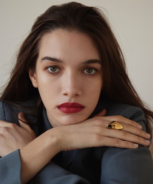 CENE（セネ）の「【CENE】セネ/オーバルプレートリング（リング・レディース・ゴールド・#11/#13/#9）」の4枚目の写真