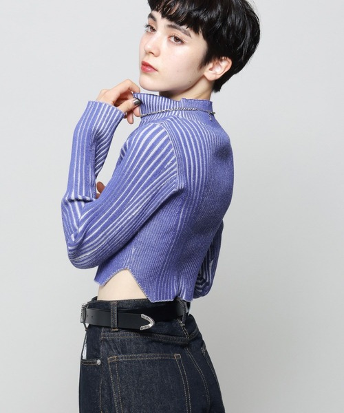 PAGEBOY(ページボーイ)の「バイカラーリブハイネックショート(ニット/セーター・レディース・ブラック/ブルー/モカ/オフホワイト・FREE)」の4枚目の写真