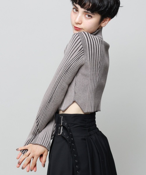 PAGEBOY(ページボーイ)の「バイカラーリブハイネックショート(ニット/セーター・レディース・ブラック/ブルー/モカ/オフホワイト・FREE)」の9枚目の写真