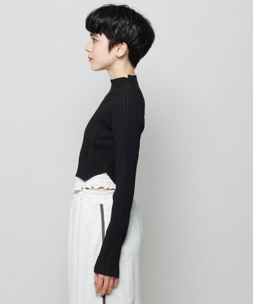 PAGEBOY(ページボーイ)の「バイカラーリブハイネックショート(ニット/セーター・レディース・ブラック/ブルー/モカ/オフホワイト・FREE)」の19枚目の写真