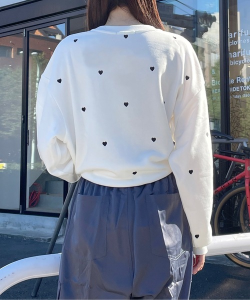 one way（ワンウェイ）の「ハートまみれトレーナー（スウェット・レディース・ホワイト/ブラック/ライトピンク/グレー・FREE）」の14枚目の写真