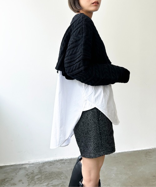 Meli rich(メリーリッチ)の「クロップド丈ケーブルニット(ニット/セーター・レディース・オフホワイト/ベージュ/ブラック/ブラウン・MEDIUM)」の16枚目の写真