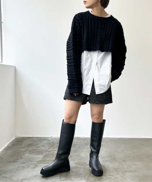 Meli rich(メリーリッチ)の「クロップド丈ケーブルニット(ニット/セーター・レディース・オフホワイト/ベージュ/ブラック/ブラウン・MEDIUM)」の18枚目の写真