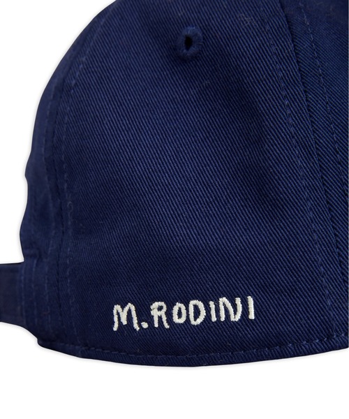 Mini Rodini（ミニロディーニ）の「mini rodini / "What's cooking "刺繍キャップ（キャップ・キッズ・ネイビー・48cm/52cm/44cm）」の8枚目の写真