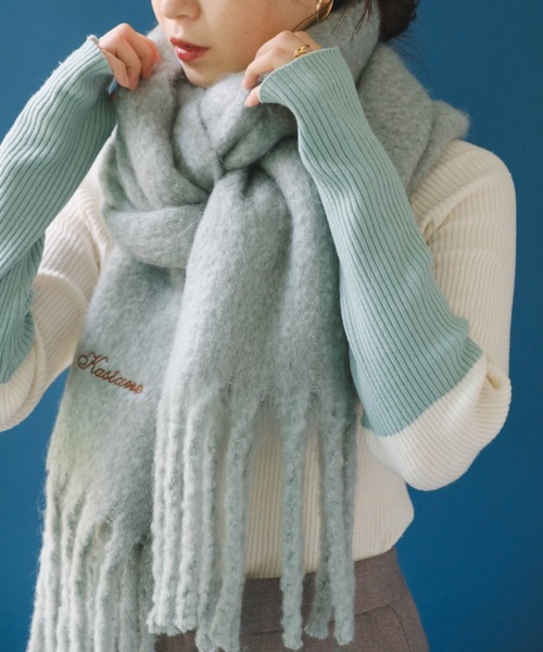 Kastane(カスタネ)の「刺繍フリンジマフラー(マフラー・レディース・サックスブルー/オレンジ/アイボリー/チャコールグレー・FREE)」の9枚目の写真