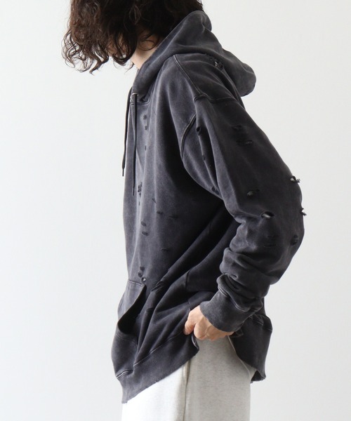 FUNALIVE（ファンアライブ）の「裏毛 ﾀﾞﾒｰｼﾞ加工 ﾌﾟﾙﾊﾟｰｶｰ（パーカー・メンズ・ブラック/レッド/ベージュ・L/XL/M）」の17枚目の写真