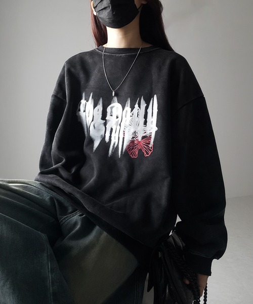 me+em select(ミームセレクト)の「※※【 選べる8柄/裏起毛 】オーバーサイズ ヴィンテージピグメント加工ロゴプリントスウェットプルオーバー(スウェット・レディース・ブラック系1/ブラック系2/ブラック系3/ブラック系4/ブラック系5/ブラック系6/ブラック系7/ブラック系8・FREE)」の5枚目の写真