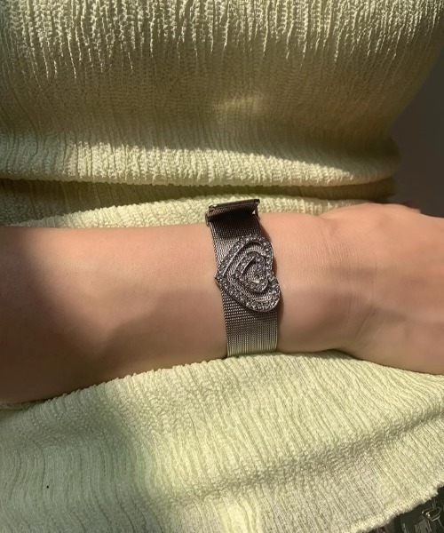Vipoa(ヴィポア)の「Rhinestone Wide Bracelet(バングル/リストバンド・レディース・シルバー・FREE)」の6枚目の写真