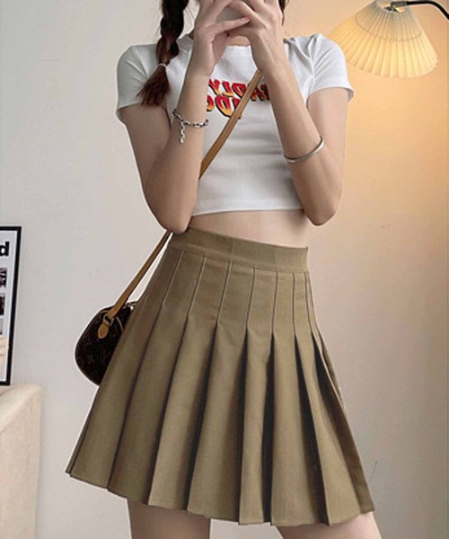 NANEA（ナネア）の「インナーパンツ付きハイウエストプリーツミニスカート（スカート・レディース・グレー/ネイビー/カーキ/ベージュ/チャコールグレー/ピンク/アイボリー/ブラック・SMALL/LARGE/MEDIUM）」の12枚目の写真
