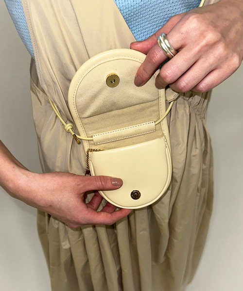 EDIT. FOR LULU（エディットフォールル）の「【ITTI×EDIT.FOR LULU】別注 ミニバッグ（ショルダーバッグ・レディース・ブラック/ブラウン/レッド/イエロー・FREE）」の14枚目の写真