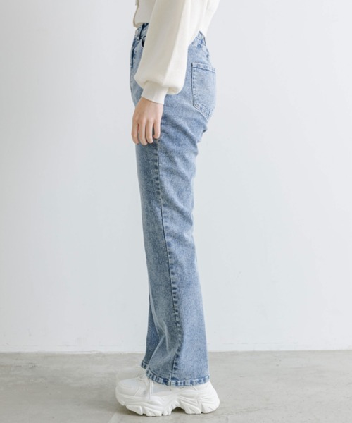 OLIVE des OLIVE（オリーブデオリーブ）の「【S/Mサイズ展開】細見えストレッチフレアデニムパンツ 1041030040（デニムパンツ・レディース・スミクロ/ブルー・MEDIUM/SMALL）」の14枚目の写真