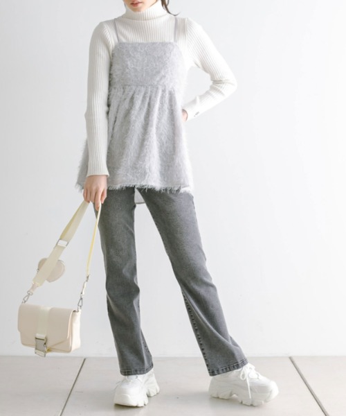 OLIVE des OLIVE（オリーブデオリーブ）の「【S/Mサイズ展開】細見えストレッチフレアデニムパンツ 1041030040（デニムパンツ・レディース・スミクロ/ブルー・MEDIUM/SMALL）」の16枚目の写真