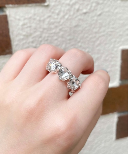 Casselini（キャセリーニ）の「Casselini(キャセリーニ)ハートビジューリング（リング・レディース・クリア/ピンク/ネイビー・FREE）」の3枚目の写真