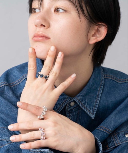 Casselini（キャセリーニ）の「Casselini(キャセリーニ)ハートビジューリング（リング・レディース・クリア/ピンク/ネイビー・FREE）」の6枚目の写真