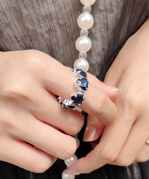 Casselini（キャセリーニ）の「Casselini(キャセリーニ)ハートビジューリング（リング・レディース・クリア/ピンク/ネイビー・FREE）」の7枚目の写真