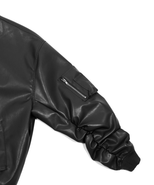 Figments(フィグメンツ)の「オーバーサイズFレザーボンバージャケット(ライダースジャケット・レディース・ブラック/パープル・LARGE/X-LARGE)」の16枚目の写真