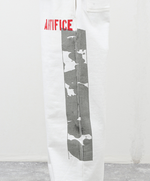 EDIFICE(エディフィス)の「【TEXTILE PAINT】スウェット パンツ(スウェットパンツ・メンズ・ブラック/グレー/ホワイト/レッド・MEDIUM/LARGE)」の18枚目の写真
