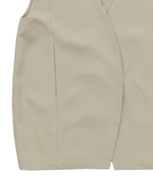 select MOCA（セレクトモカ）の「ノーカラーコクーンシルエットベスト（ベスト・レディース・ブラック/ベージュ・FREE）」の3枚目の写真