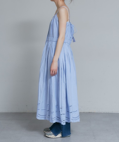 CIAOPANIC TYPY（チャオパニックティピー）の「【india】カットワークレーススカラップキャミワンピース（ワンピース・レディース・ブラック/サックスブルー/オフホワイト・ONE SIZE）」の10枚目の写真