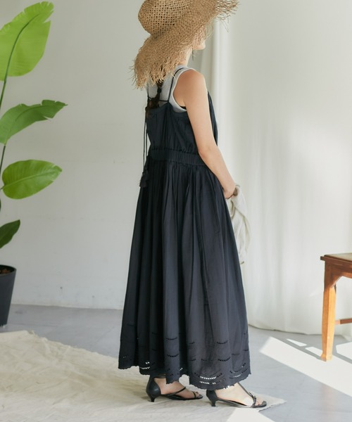 CIAOPANIC TYPY（チャオパニックティピー）の「【india】カットワークレーススカラップキャミワンピース（ワンピース・レディース・ブラック/サックスブルー/オフホワイト・ONE SIZE）」の18枚目の写真