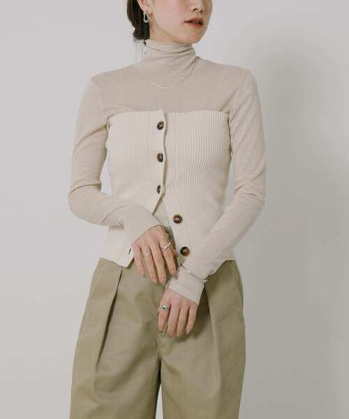 URBAN RESEARCH(アーバンリサーチ)の「ラメタートルネックカットソー(Tシャツ/カットソー・レディース・シルバー/ゴールド・FREE)」の22枚目の写真