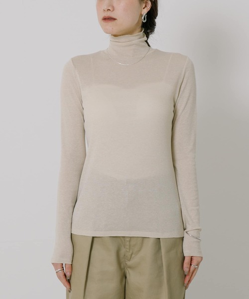 URBAN RESEARCH(アーバンリサーチ)の「ラメタートルネックカットソー(Tシャツ/カットソー・レディース・シルバー/ゴールド・FREE)」の14枚目の写真