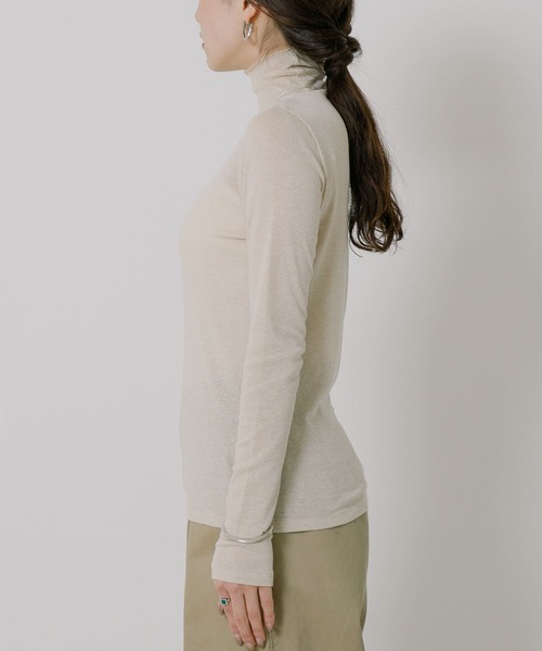 URBAN RESEARCH(アーバンリサーチ)の「ラメタートルネックカットソー(Tシャツ/カットソー・レディース・シルバー/ゴールド・FREE)」の15枚目の写真