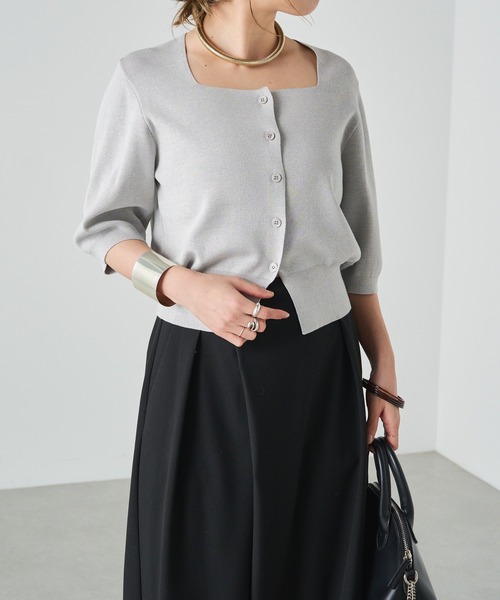 Omekashi（オメカシ）の「半袖スクエアニットカーディガン（カーディガン/ボレロ・レディース・ブラック/ブルー/ライトグレー/レッド/チャコールグレー/オフホワイト・FREE）」の9枚目の写真