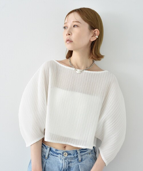 CODE A(コードエー)の「◆sheer pleats tops(Tシャツ/カットソー・レディース・ライトベージュ/ブラック/ホワイト・00)」の6枚目の写真