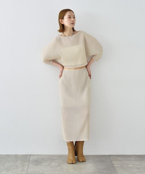 CODE A(コードエー)の「◆sheer pleats tops(Tシャツ/カットソー・レディース・ライトベージュ/ブラック/ホワイト・00)」の18枚目の写真