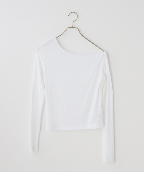 U by SPICK&SPAN（ユーバイスピックアンドスパン）の「ベアテンジクアシメトップス（Tシャツ/カットソー・レディース・ホワイト/ブラック/ベージュ・FREE）」の2枚目の写真