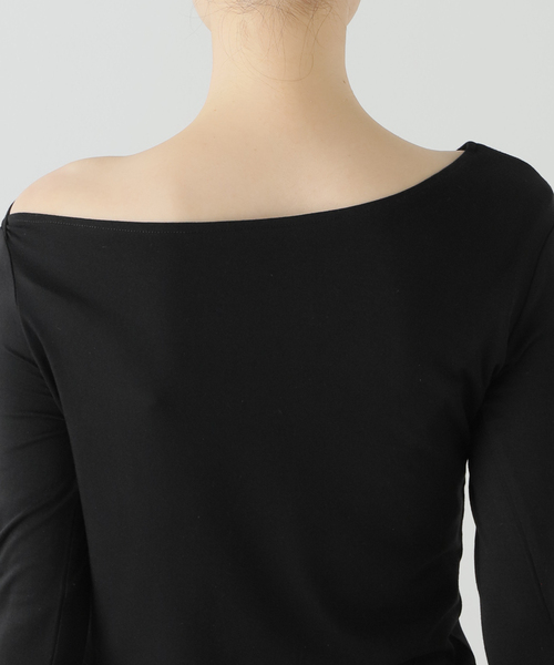 U by SPICK&SPAN（ユーバイスピックアンドスパン）の「ベアテンジクアシメトップス（Tシャツ/カットソー・レディース・ホワイト/ブラック/ベージュ・FREE）」の10枚目の写真