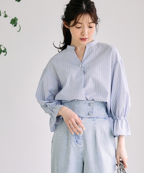 12Twelve Agenda（トゥエルブ　アジェンダ）の「ラメストライプスキッパーキャンディスリーブブラウス（シャツ/ブラウス・レディース・ブラウン/オフホワイト/ブルー/ラベンダー/イエロー/サックスブルー・M）」の3枚目の写真