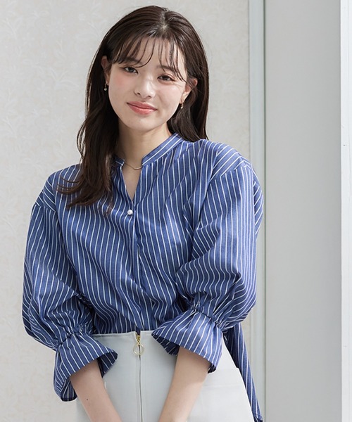 12Twelve Agenda（トゥエルブ　アジェンダ）の「ラメストライプスキッパーキャンディスリーブブラウス（シャツ/ブラウス・レディース・ブラウン/オフホワイト/ブルー/ラベンダー/イエロー/サックスブルー・M）」の4枚目の写真