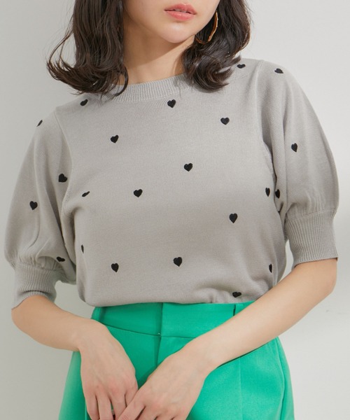 VIS(ビス)の「リネンタッチハート刺繍半袖ニットプルオーバー(ニット/セーター・レディース・キナリ/グレー・FREE)」の6枚目の写真